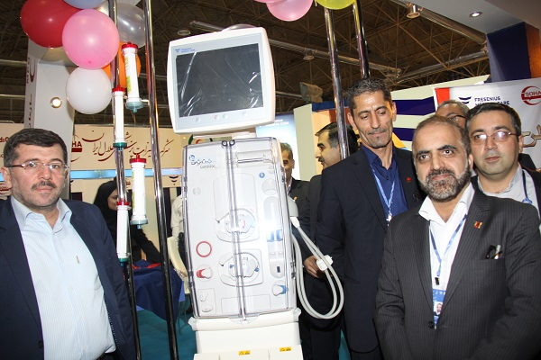 رونمایی از دستگاه دیالیز 5008 در 19 دهمین نمایشگاه بین المللی تجهیزات پزشکی ایران  هلث