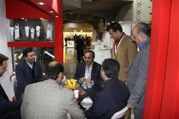 حضور شرکت تجهیزات پزشکی هلال ایران در سمینار نفرولوژی و اورولوژی کتابخانه ملی تهران