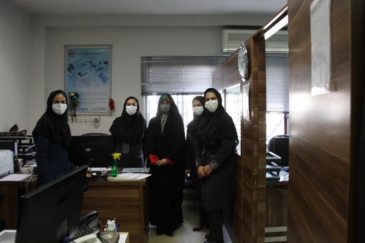 بازدید مشاور امور زنان و خانواده رئیس جمعیت هلال احمر از شرکت تجهیزات پزشکی هلال ایران