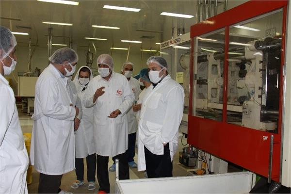 بازدید دکتر نکوئی نیا مدیرعامل محترم و مهندس سقائی رئیس هیئت‌مدیره از خطوط تولید 12