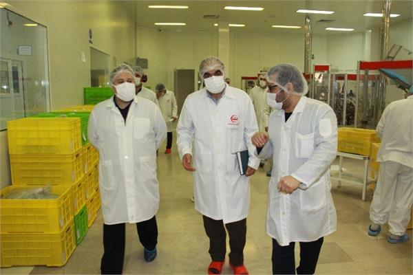 بازدید دکتر نکوئی نیا مدیرعامل محترم و مهندس سقائی رئیس هیئت‌مدیره از خطوط تولید 9