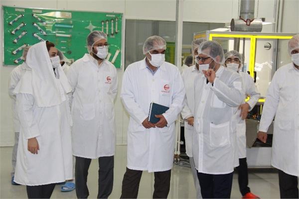 بازدید دکتر نکوئی نیا مدیرعامل محترم و مهندس سقائی رئیس هیئت‌مدیره از خطوط تولید 8